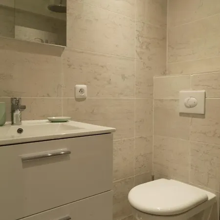 Maisonnette A Apartment Clichy