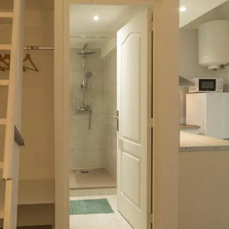 Maisonnette A Apartment Clichy